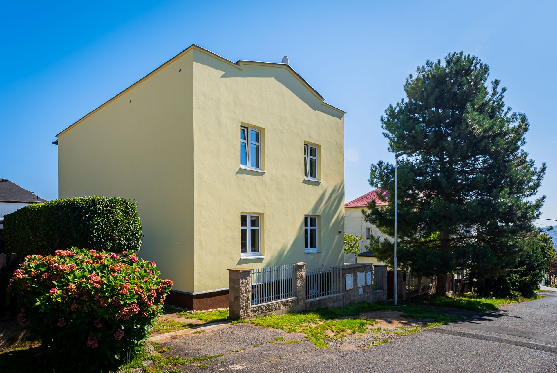 Prodej dvougeneračního  domu Krupka